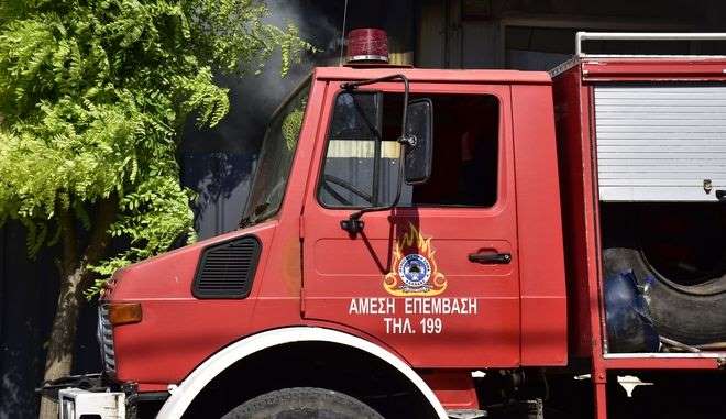 Φωτιά στον Κιθαιρώνα: Παραμένουν διάσπαρτες εστίες – Οι ισχυροί άνεμοι δυσχεραίνουν την κατάσβεση