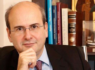 Χατζηδάκης: Διακοπή ρεύματος σε 30.000 κακοπληρωτές της ΔΕΗ