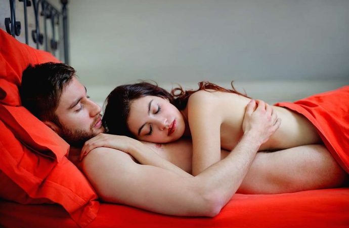 Πώς ο οργασμός της επηρεάζει τον ανδρισμό σου