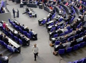 “Παράθυρο” της Bundestag για τις γερμανικές αποζημιώσεις στην Ελλάδα