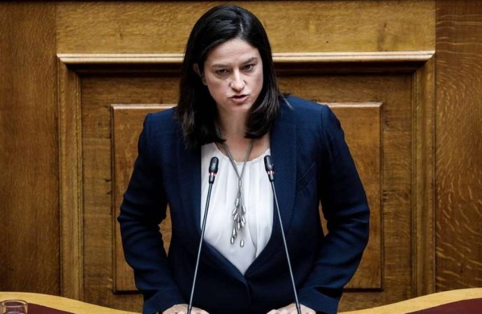 «Βόμβα» Κεραμέως: Αλλάζει ο τρόπος εισαγωγής στα Πανεπιστήμια – Τέλος οι αιώνιοι φοιτητές