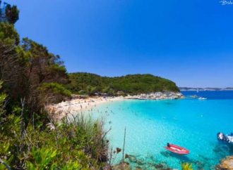 Παξοί: Απαγόρευση απόπλου σε δύο σκάφη που είχαν ναυλωθεί παράνομα για κρουαζιέρα