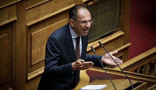 Γεραπετρίτης: Αθέμιτος πατερναλισμός ο ισχυρισμός Τσίπρας για τα ΜΜΕ