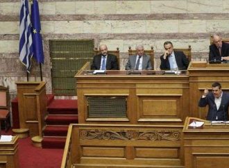 Σκληρή κόντρα Μητσοτάκη – Τσίπρα για Επιτροπή Ανταγωνισμού και Θάνου
