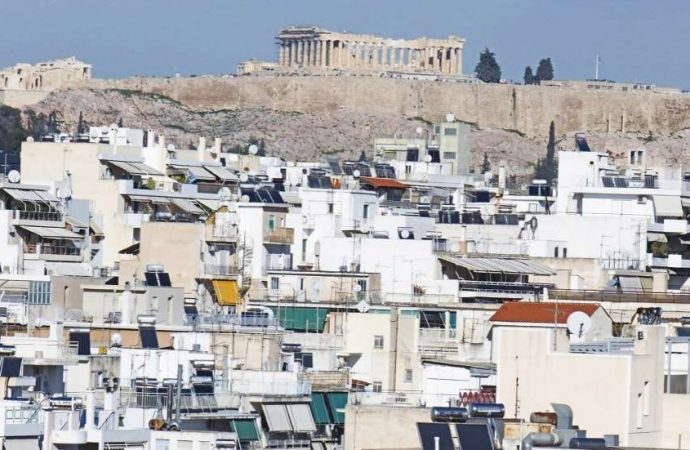 Στα ύψη οι τιμές κατοικιών λόγω Airbnb και «Χρυσής Βίζας»