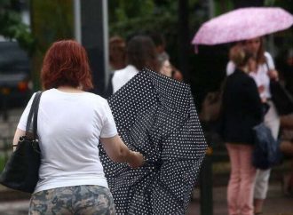 Καιρός: Πτώση της θερμοκρασίας και καταιγίδες έρχονται σήμερα Τετάρτη