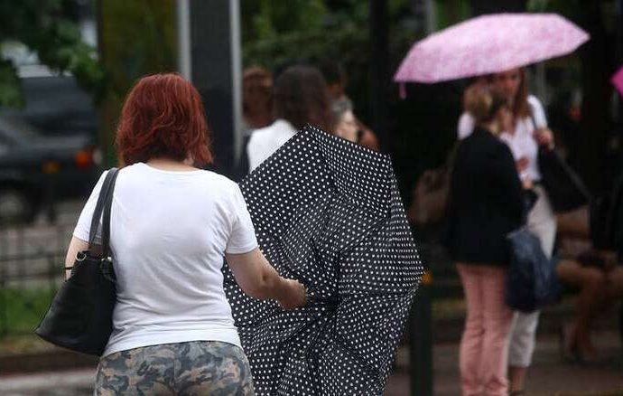 Καιρός: Πτώση της θερμοκρασίας και καταιγίδες έρχονται σήμερα Τετάρτη