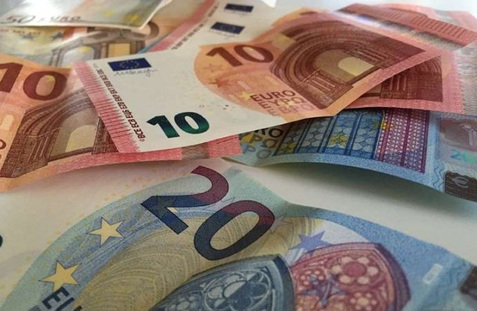 ΟΠΕΚΑ: Ποσό 12 εκατ. ευρώ για παροχές σε ανασφάλιστους υπερήλικες