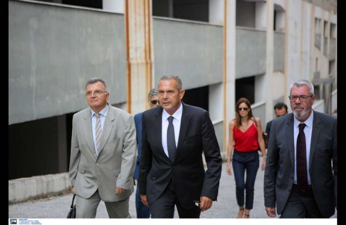 Κατάθεση Καμμένου στην Εισαγγελία Διαφθοράς – Τι δήλωσε μετά το πέρας της
