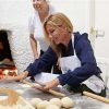 ΔΕΘ 2019: Η Μαρέβα φόρεσε ποδιά και άνοιξε φύλλο