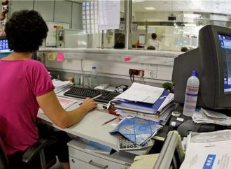 Δημόσιο: Ιστορίες τρέλας ή πως ένα στυλό των τριάντα λεπτών κοστίζει… 70 ευρώ