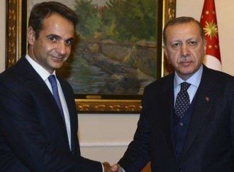 Σε εξέλιξη η συνάντηση Μητσοτάκη-Ερντογάν