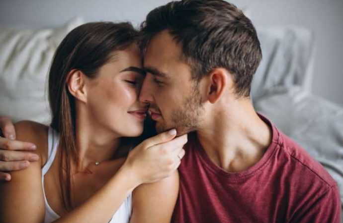 5 σημάδια που αποδεικνύουν πως έχετε έναν πιστό σύντροφο