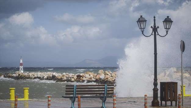 Ηλιοφάνεια με ισχυρούς ανέμους και σήμερα
