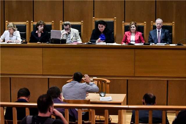 Δίκη Χρυσής Αυγής: Κατηγορούμενος «βλέπει» πολιτική δίωξη και σκοπιμότητες