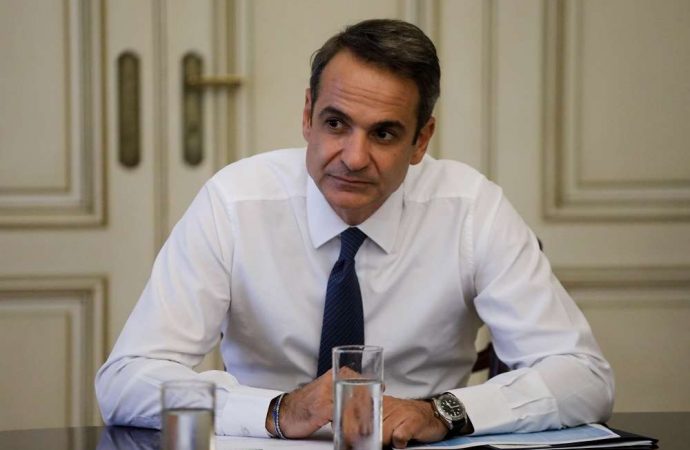 Μαξίμου σε επενδυτικούς ρυθμούς