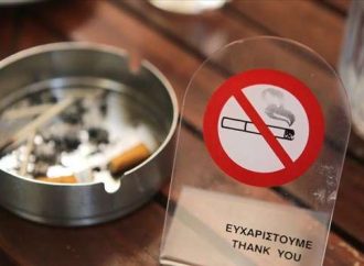 Αντικαπνιστικός νόμος: Πρώτη αντίδραση για καφέ, μπαρ και αργιλάδικα