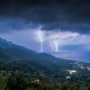 Περισσότεροι από 7.500 κεραυνοί την Πέμπτη