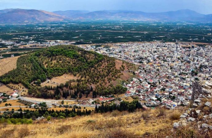 Αργολίδα: Εικόνες «Αποκάλυψης» με γιγαντιαίους κρατήρες – Τι λένε οι επιστήμονες