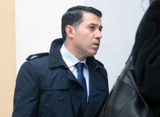 Ανατροπή στην υπόθεση Novartis – Μανιαδάκης: Δεν δέχθηκα απειλές από τον Στουρνάρα