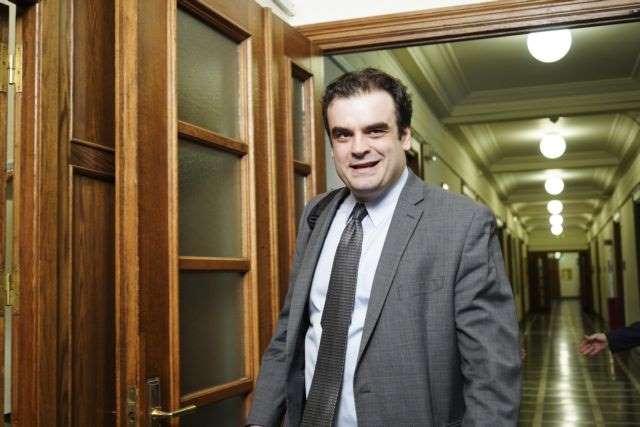 Πιερρακάκης: Ένας αριθμός παροχής υπηρεσιών για κάθε πολίτη