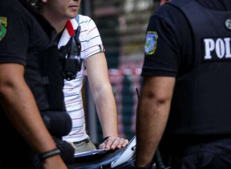 Αντιεξουσιαστές «απελευθέρωσαν» ύποπτο στα Εξάρχεια