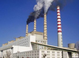 Τι και ποιοι κρύβονται πίσω από την κατάρρευση της ΔΕΗ