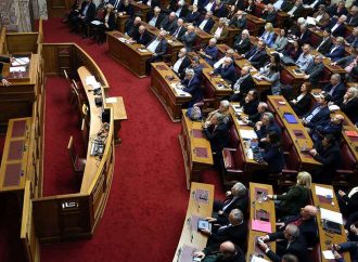Προετοιμασία Μαξίμου και για τετραπλές εκλογές