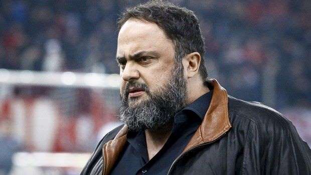 Μαρινάκης στα αποδυτήρια: “Είναι ντροπή”