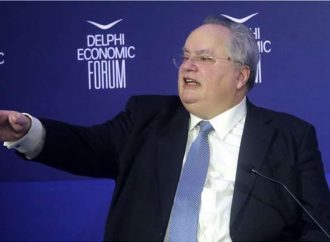 Ο Κοτζιάς αποκαλεί τα Σκόπια «Μακεδονία»