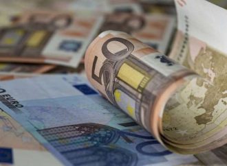 «Βρέχει» χιλιάδες ευρώ τις επόμενες ημέρες – Ποιοι θα πάρουν και πόσα