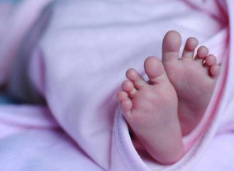 Μωρό στις ΗΠΑ γεννήθηκε χωρίς δέρμα