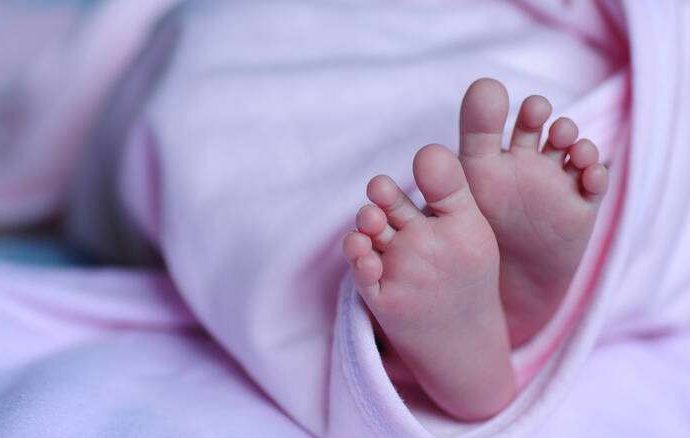 Μωρό στις ΗΠΑ γεννήθηκε χωρίς δέρμα