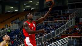 ΑΕΚ – Ολυμπιακός 67-76: Ερυθρόλευκο το ντέρμπι των πληγωμένων