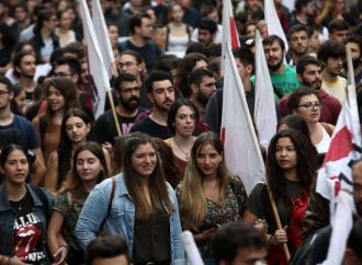 FAZ: Παρέμβαση Τσίπρα για το άσυλο των «οκτώ»