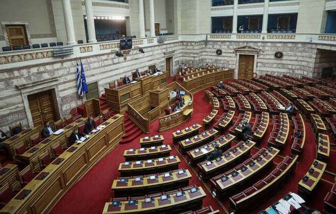 Με προσθήκες και βελτιώσεις θα κατατεθεί το φορολογικό νομοσχέδιο στη Βουλή – Οι βασικές αλλαγές