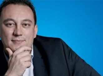 Ο Κώστας Βλάσης νέος υφυπουργός Εξωτερικών μετά την παραίτηση Διαματάρη