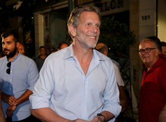 «Τορπίλη» στο συνέδριο του ΠΑΣΟΚ: Ο Γερουλάνος αμφισβήτησε τη Φώφη και έθεσε θέμα ηγεσίας
