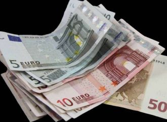 Διπλή διάκριση για Μπακασέτα