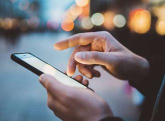 Χρεώσεις κινητής τηλεφωνίας: Ριζικές αλλαγές – Πόσο θα πληρώνουμε για κλήσεις και SMS από το 2020