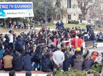 Προσωρινά κρατούμενοι οι οκτώ ναυτικοί του «Andromeda»