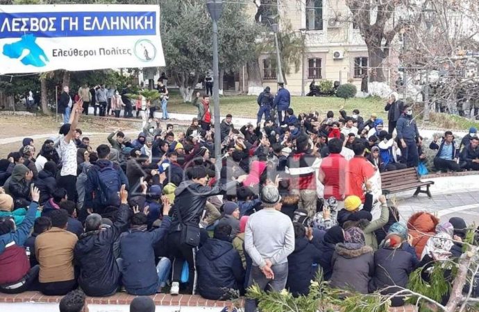 Προσωρινά κρατούμενοι οι οκτώ ναυτικοί του «Andromeda»