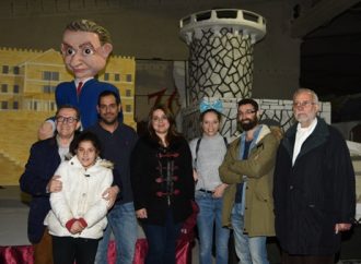 Τα “κλειδιά” του καρναβαλιού στους πρωταγωνιστές του. Επίσκεψη στο εργαστήρι πληρωμάτων(παλιές αποθήκες ΑΣΟ)