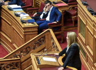 ΚΙΝΑΛ για δάνεια των κομμάτων: Θα πληρώνουμε μια ζωή αν χρειαστεί – ΣΥΡΙΖΑ: Εξοργιστική απάντηση