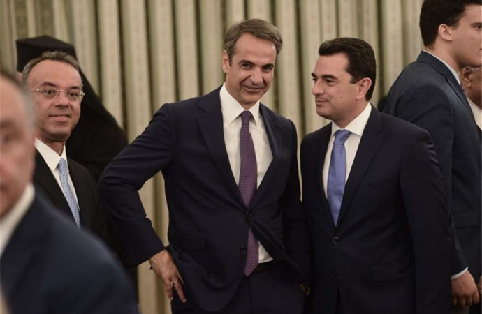 Δημοσκόπηση: Φορολογία, ασφάλεια, επενδύσεις τα «δυνατά χαρτιά» της κυβέρνησης