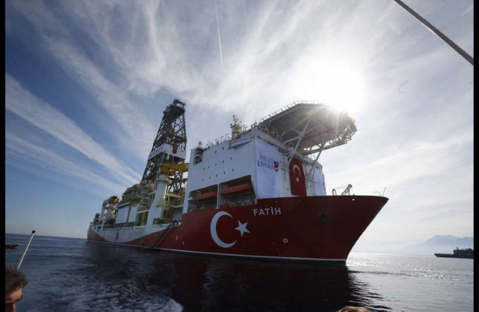 Cumhuriyet: Αποσύρονται προσωρινά τα γεωτρύπανα της Τουρκίας από την ανατολική Μεσόγειο