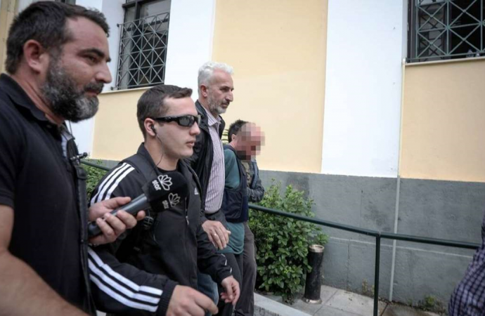 Αυτοκτονία 14χρονης στο Μοσχάτο: Και τρίτη ανήλικη στα «δίχτυα» του 43χρονου;