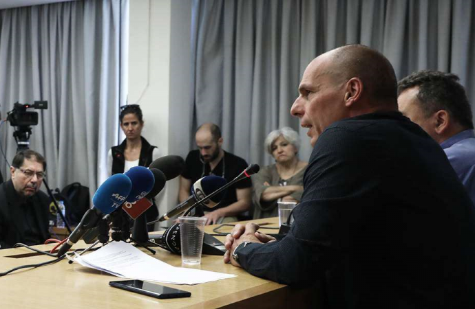 Βαρουφάκης: «Μόνη χαμένη ψήφος αυτή προς τον ΣΥΡΙΖΑ»
