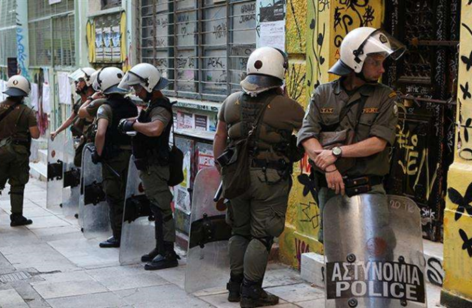 Αποχή που αγγίζει το 93% στις επαναληπτικές εκλογές στα Εξάρχεια