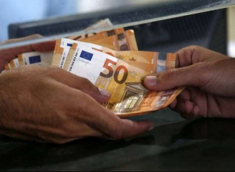Αναθερμαίνονται οι χορηγήσεις δανείων